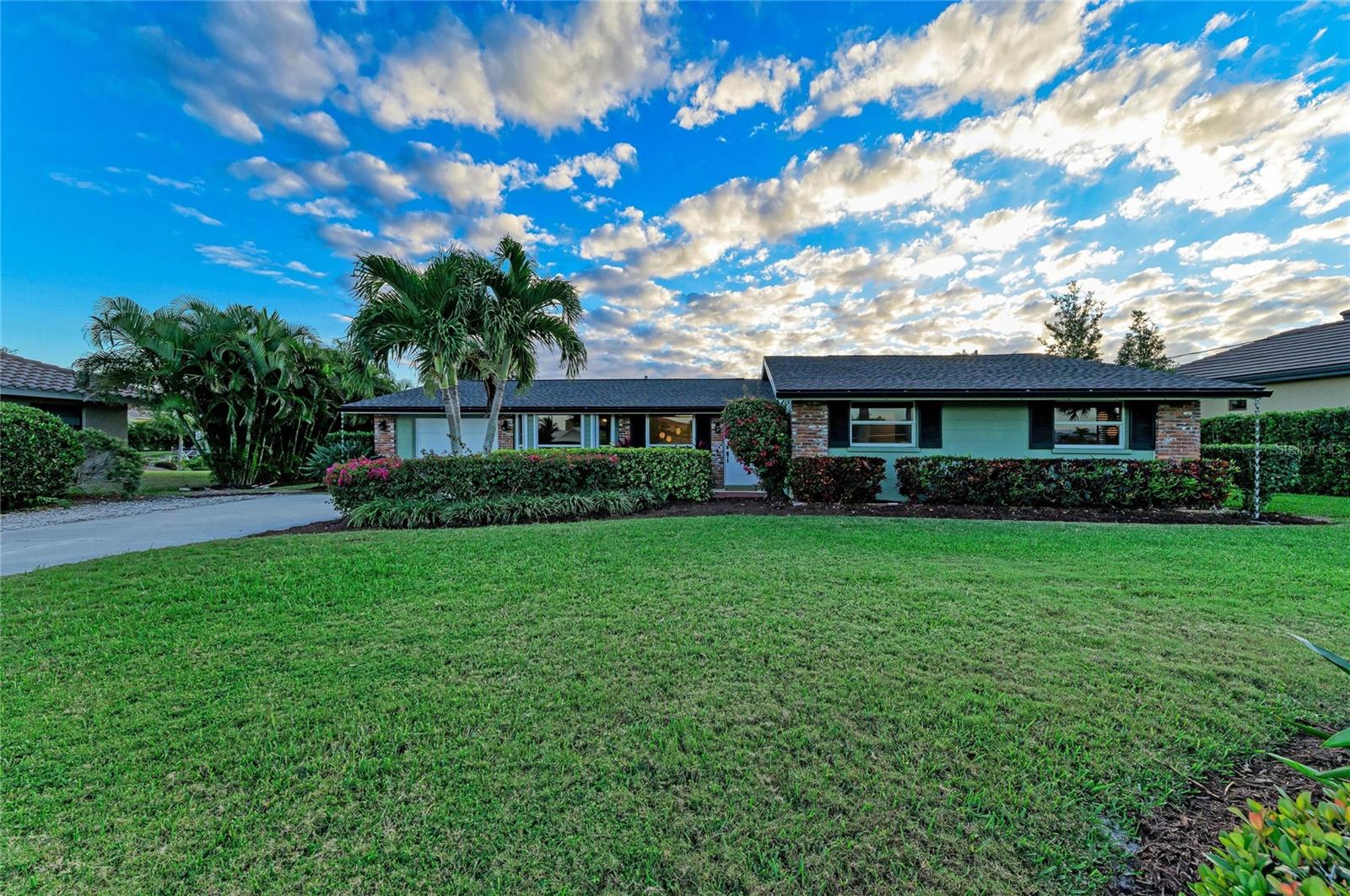 Image 64 of 95 For 365 Shore Drive