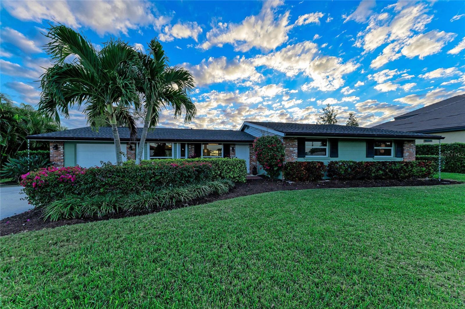 Image 65 of 95 For 365 Shore Drive