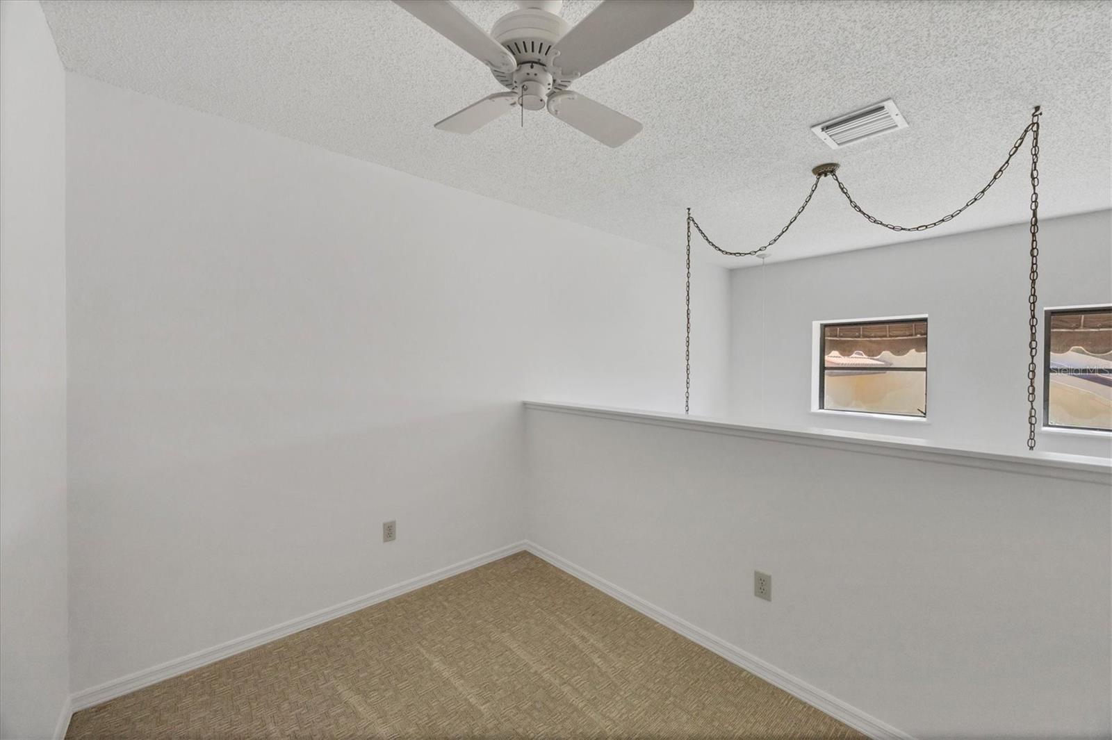 Image 14 of 47 For 440 Palmetto Court 2