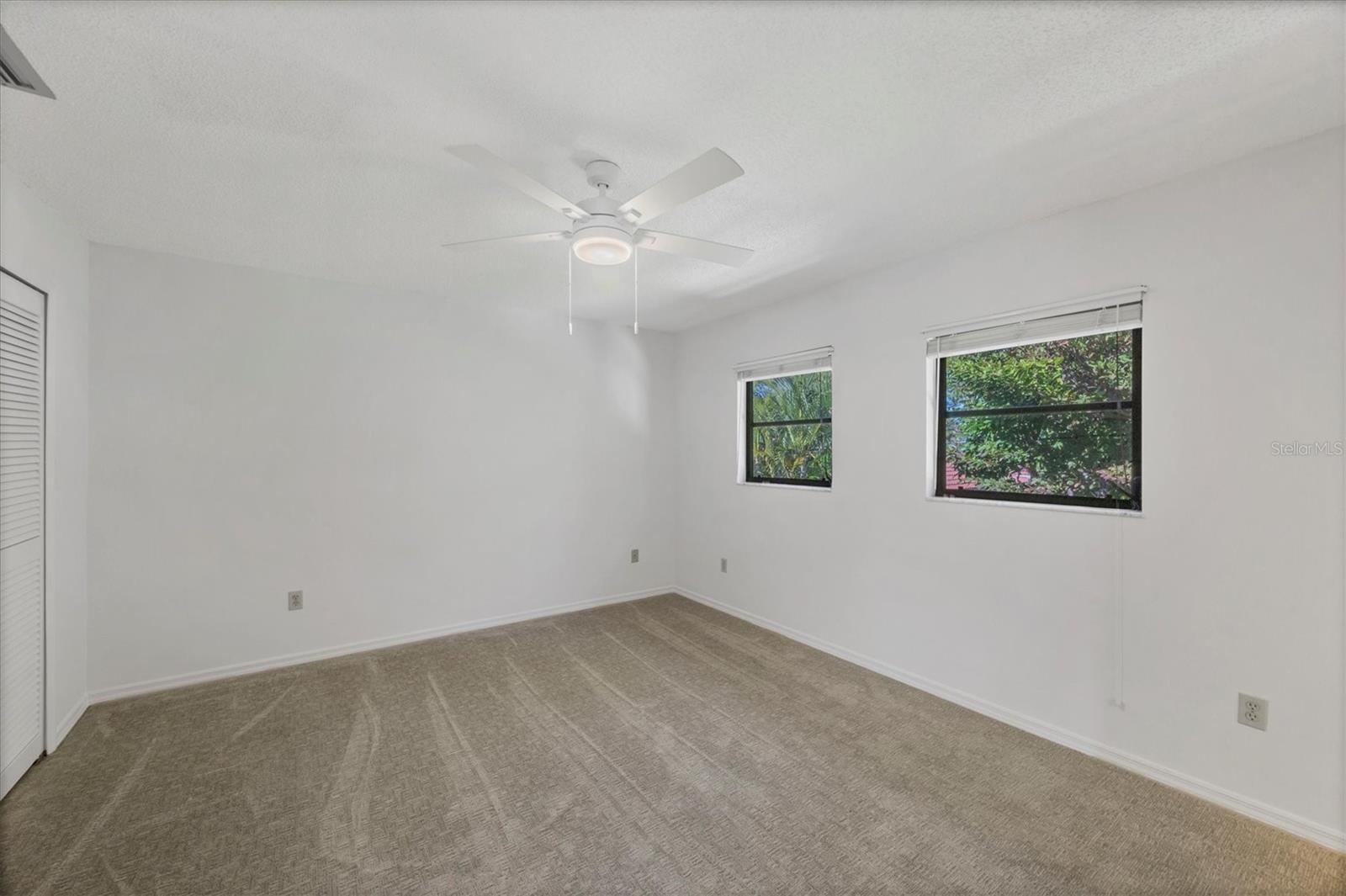 Image 16 of 47 For 440 Palmetto Court 2