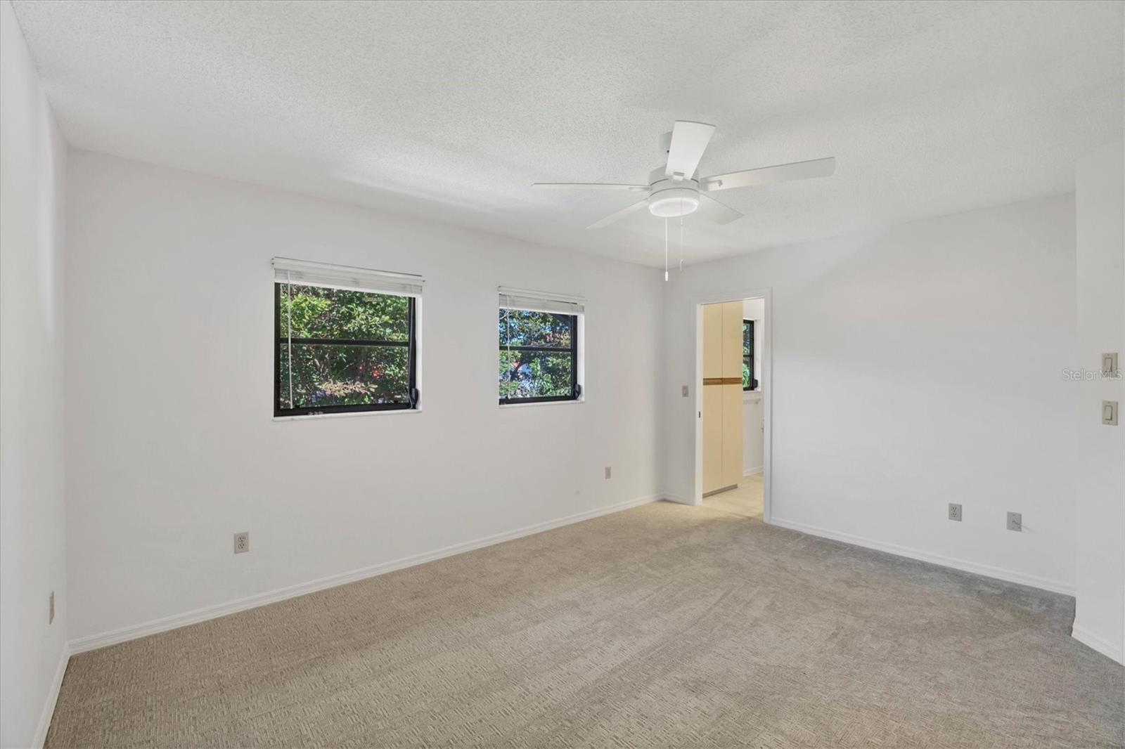 Image 17 of 47 For 440 Palmetto Court 2