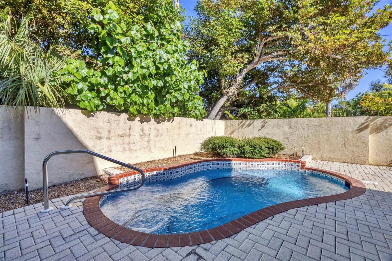 Image 25 of 47 For 440 Palmetto Court 2