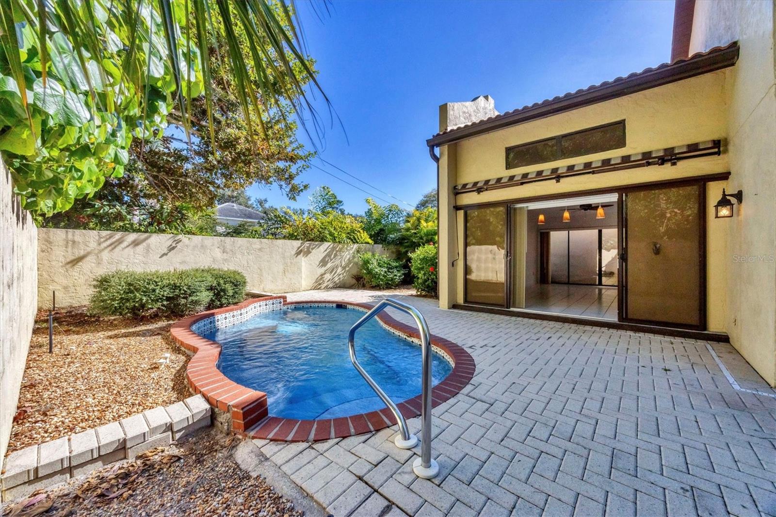 Image 26 of 47 For 440 Palmetto Court 2