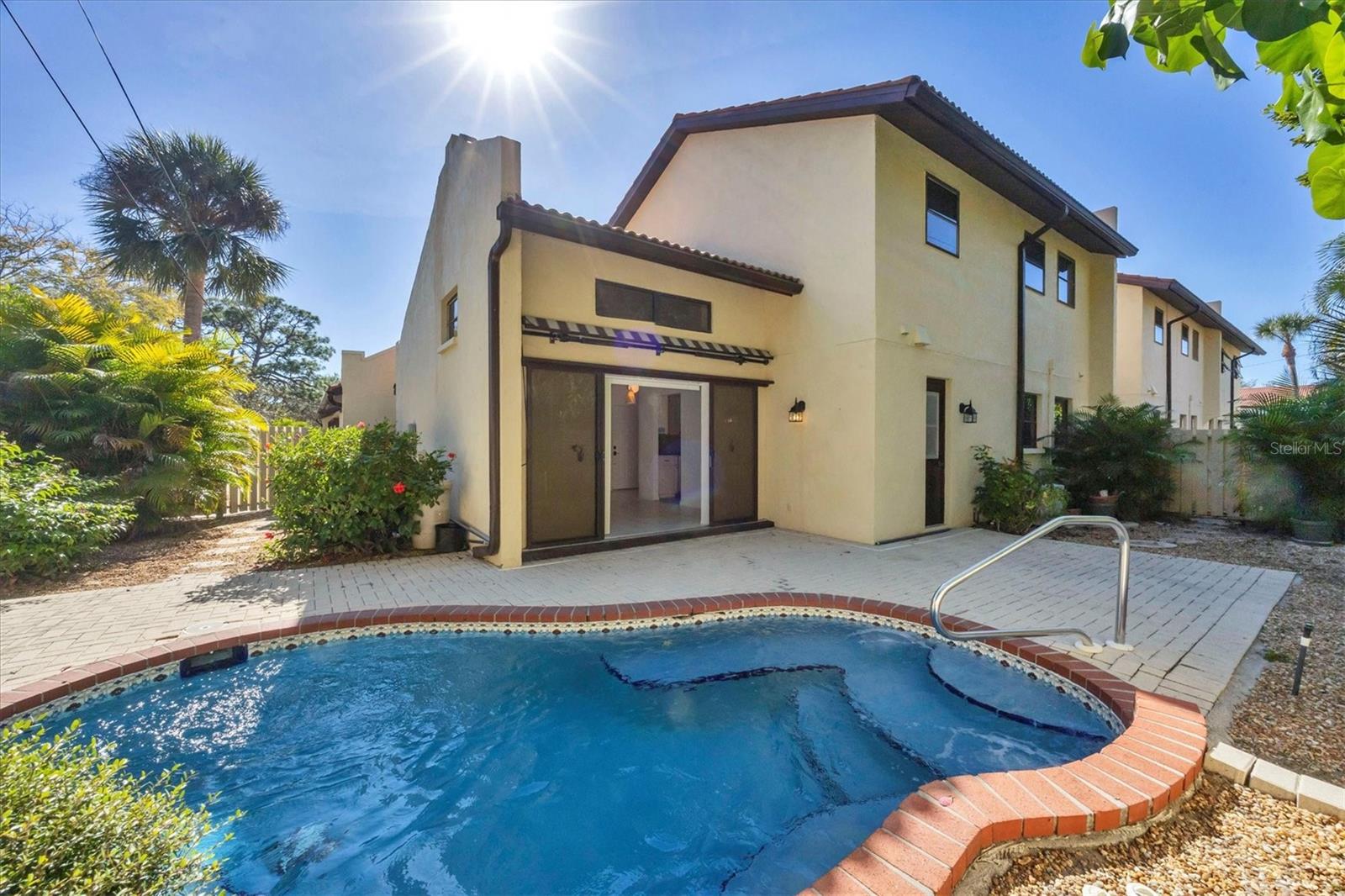 Image 33 of 47 For 440 Palmetto Court 2