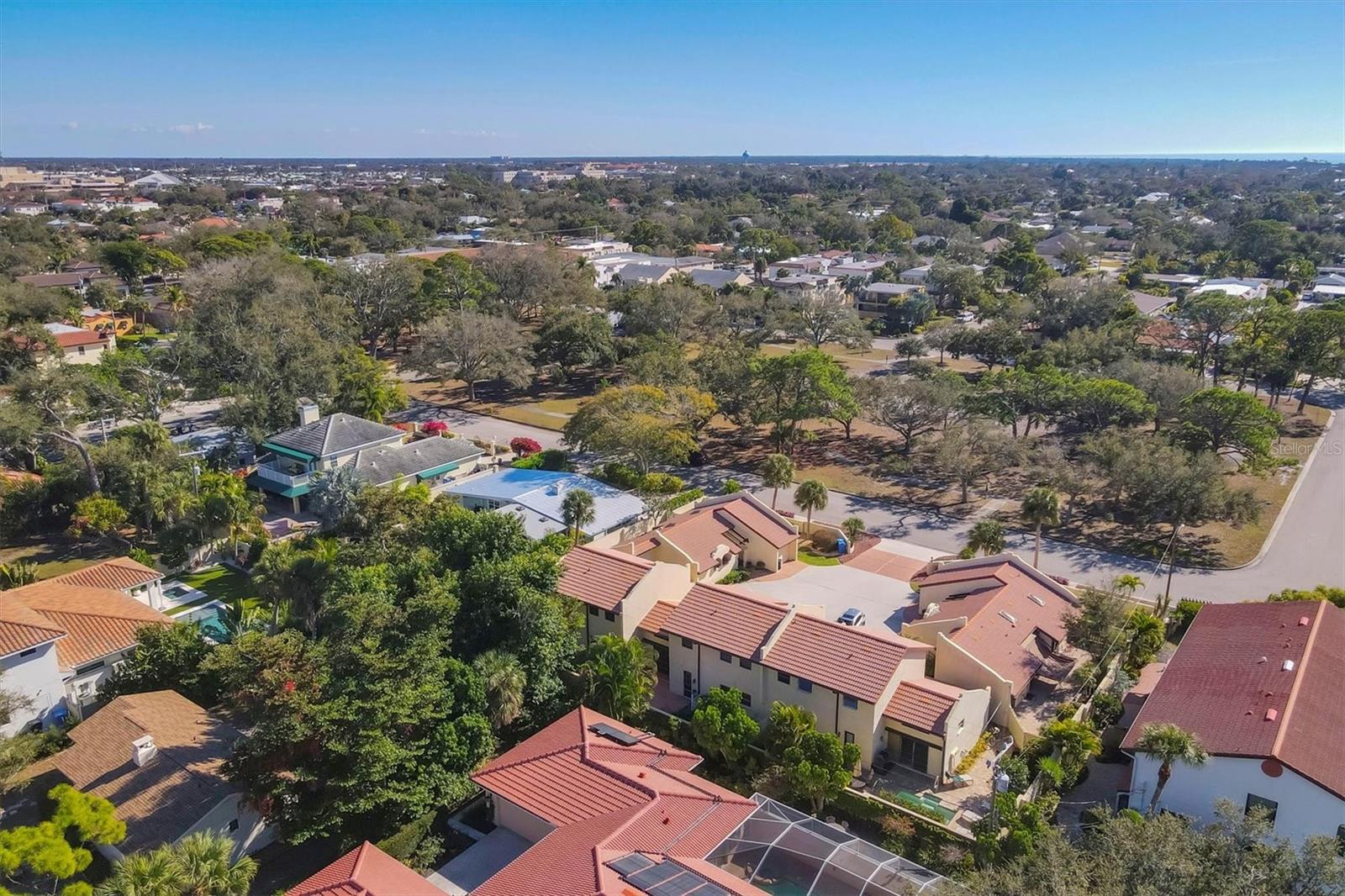 Image 35 of 47 For 440 Palmetto Court 2