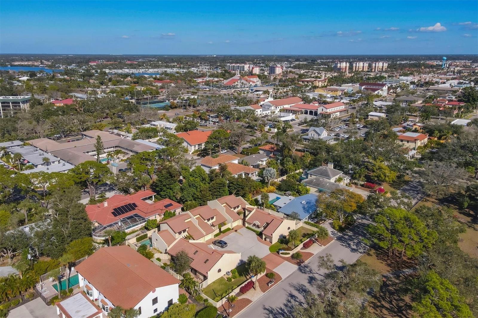 Image 44 of 47 For 440 Palmetto Court 2