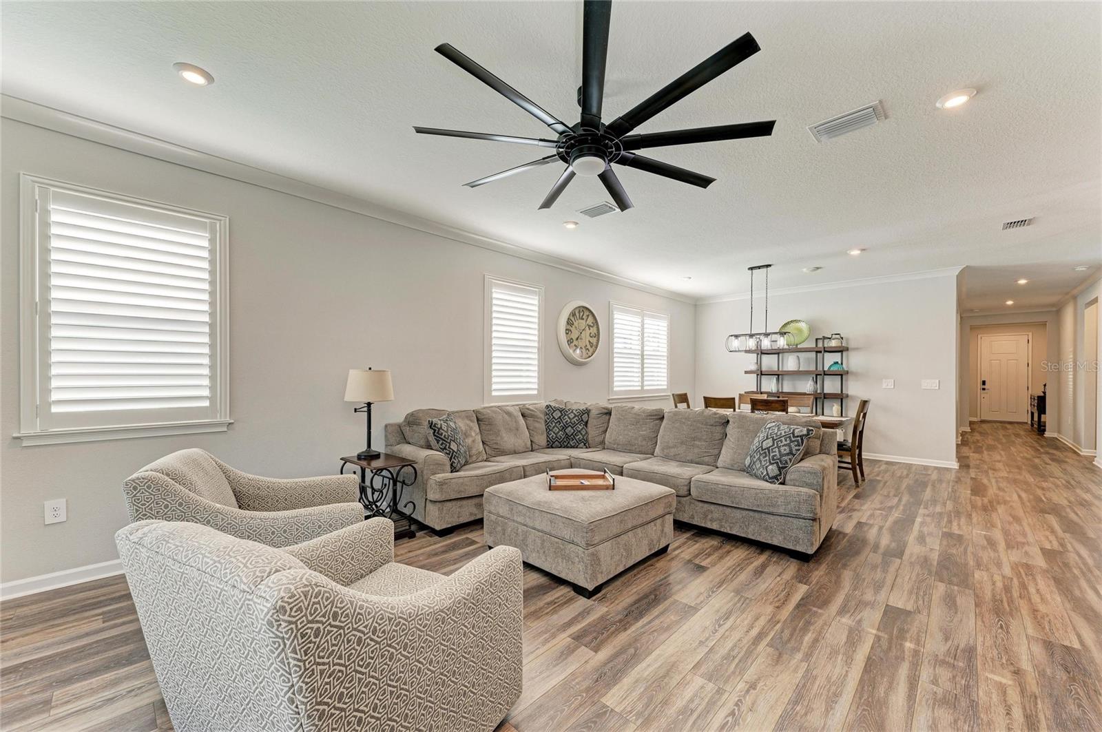 Image 22 of 66 For 17962 Solstice Avenue