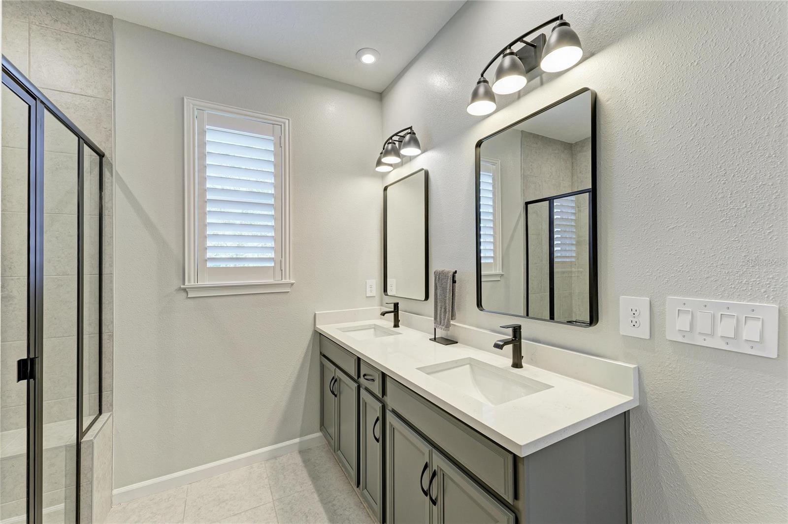 Image 26 of 66 For 17962 Solstice Avenue