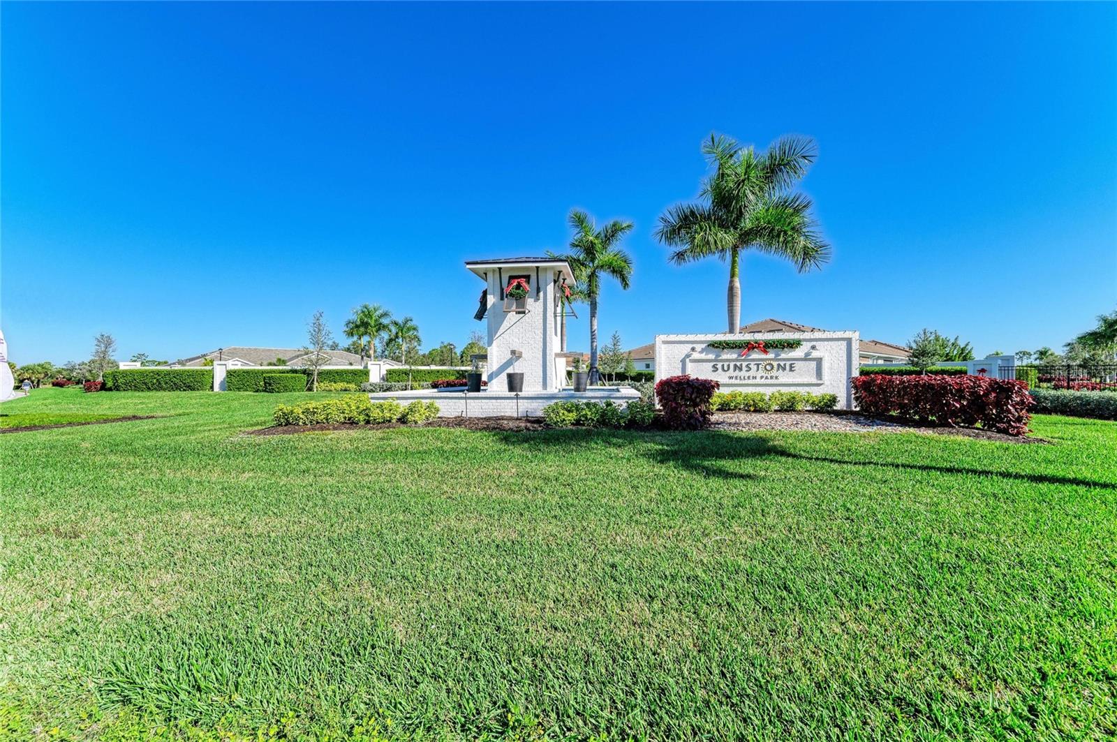 Image 42 of 66 For 17962 Solstice Avenue