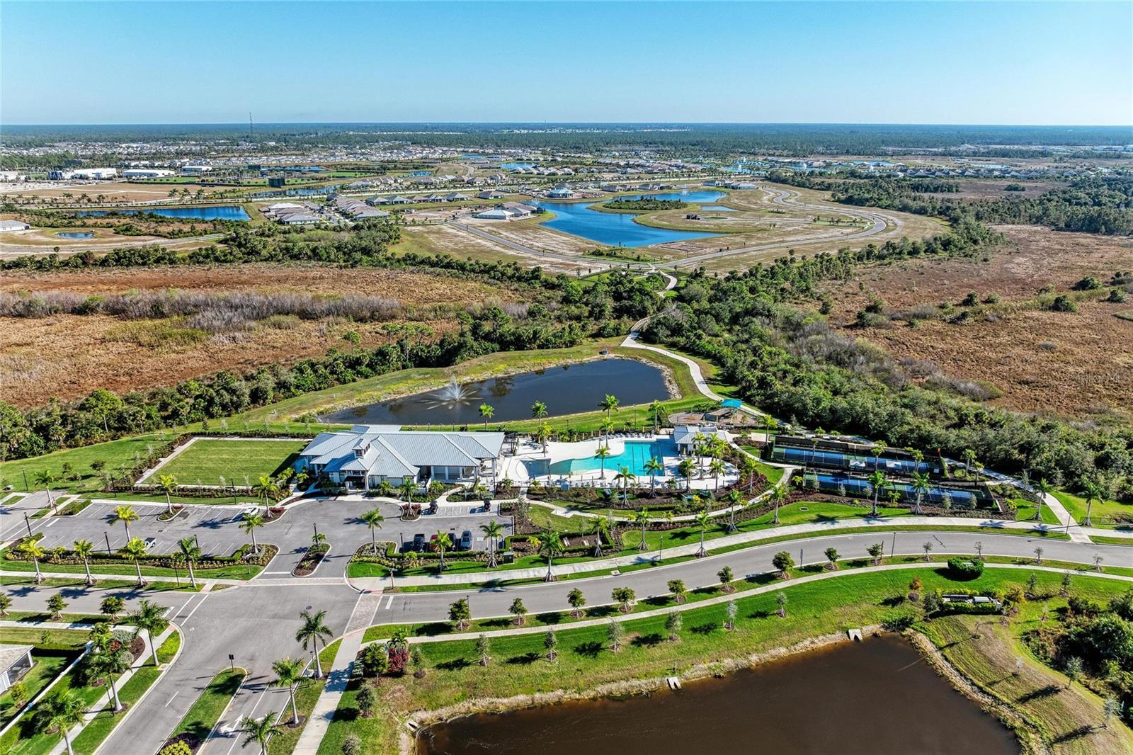 Image 43 of 66 For 17962 Solstice Avenue