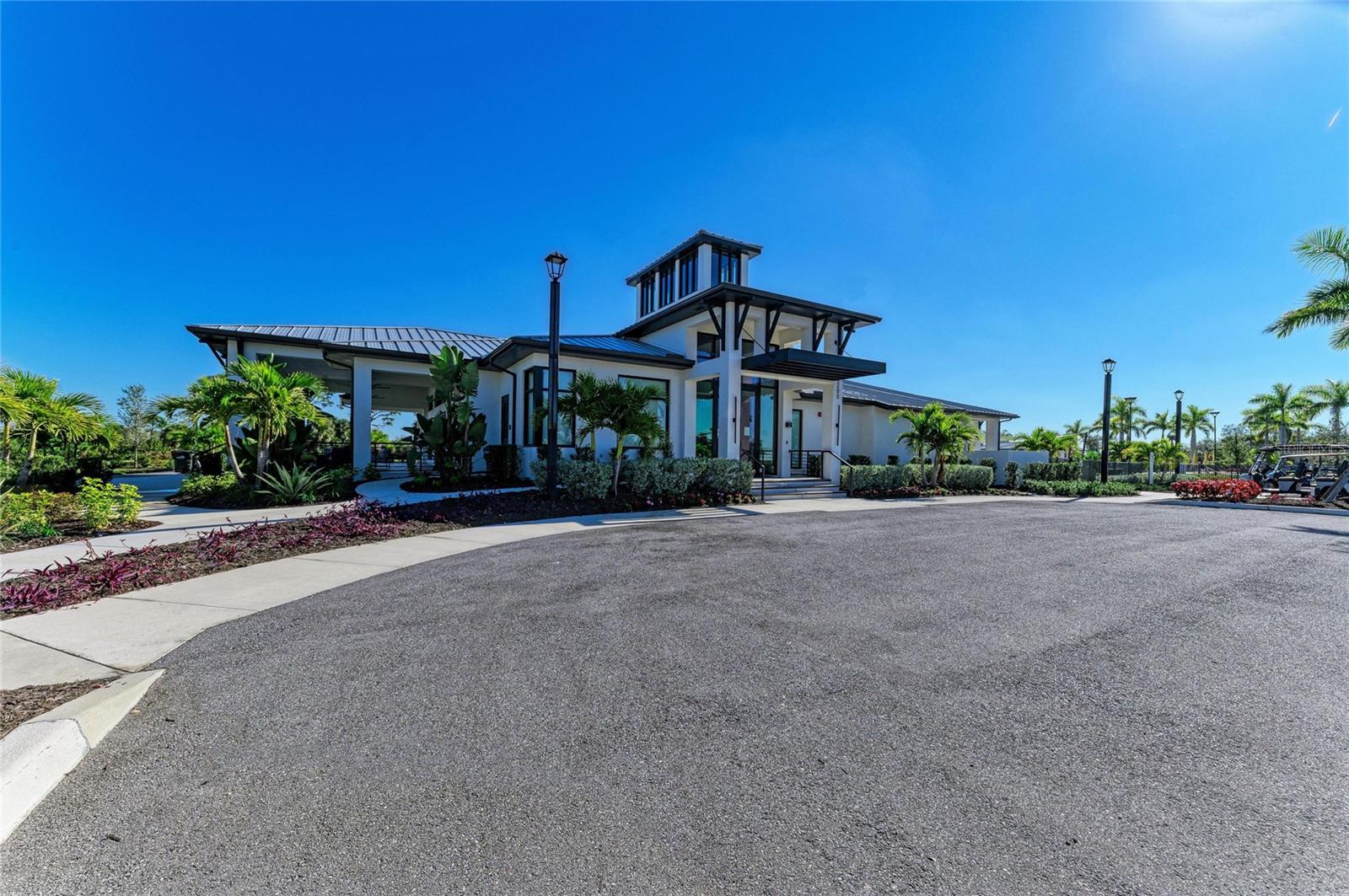 Image 47 of 66 For 17962 Solstice Avenue