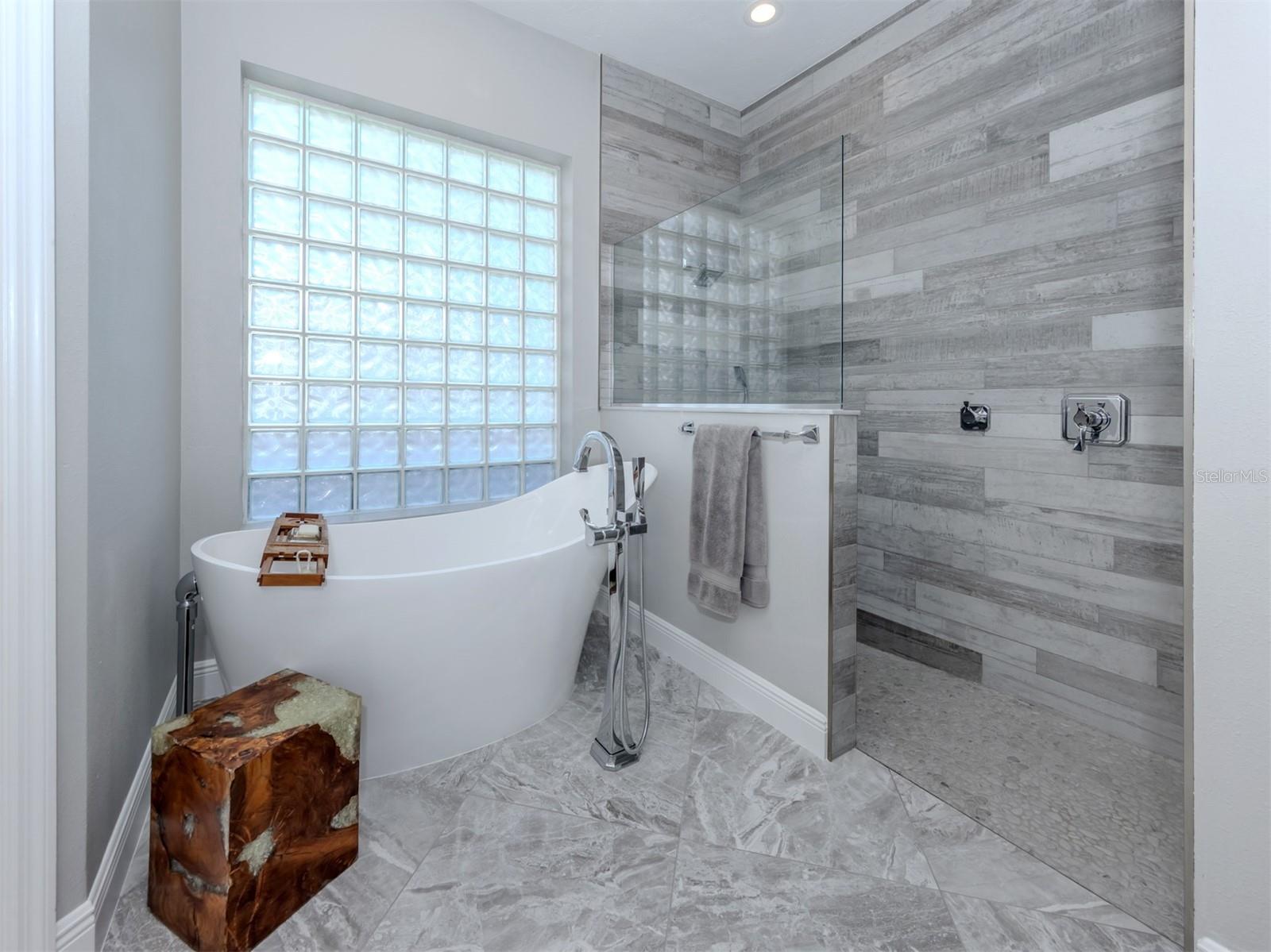 Image 22 of 75 For 310 Stone Briar Creek Drive