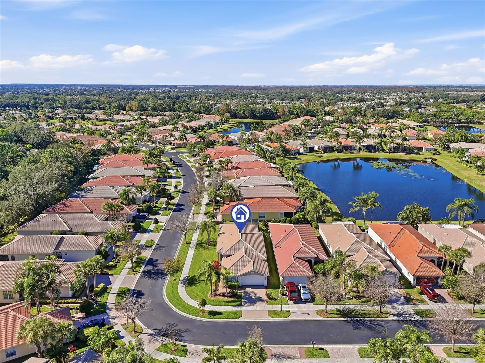 Image 32 of 42 For 15767 Crystal Waters Drive