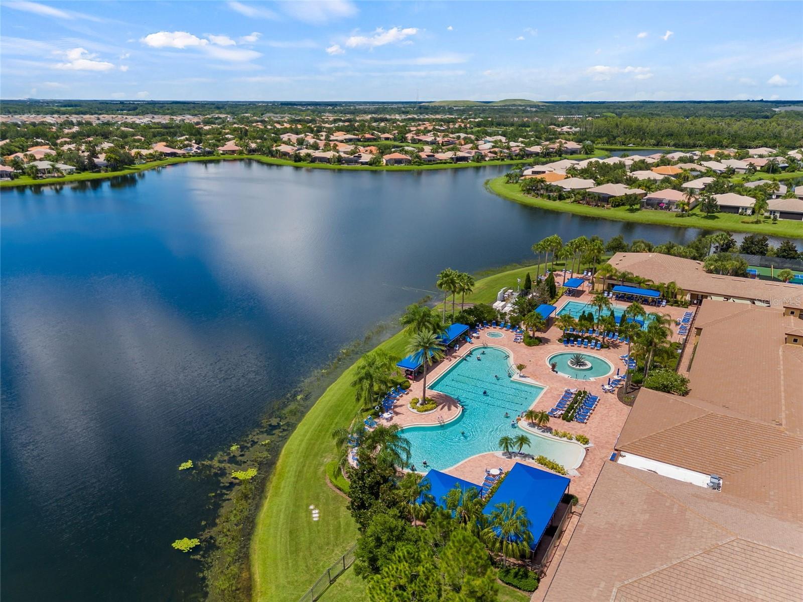 Image 35 of 42 For 15767 Crystal Waters Drive