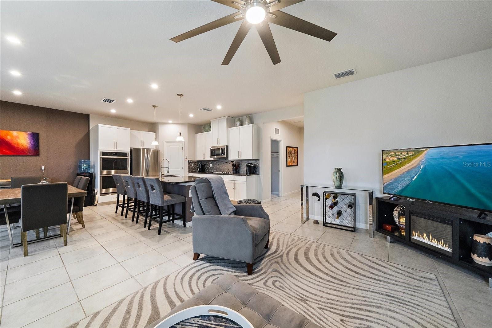 Image 11 of 39 For 5412 Peaceful Creek Cove