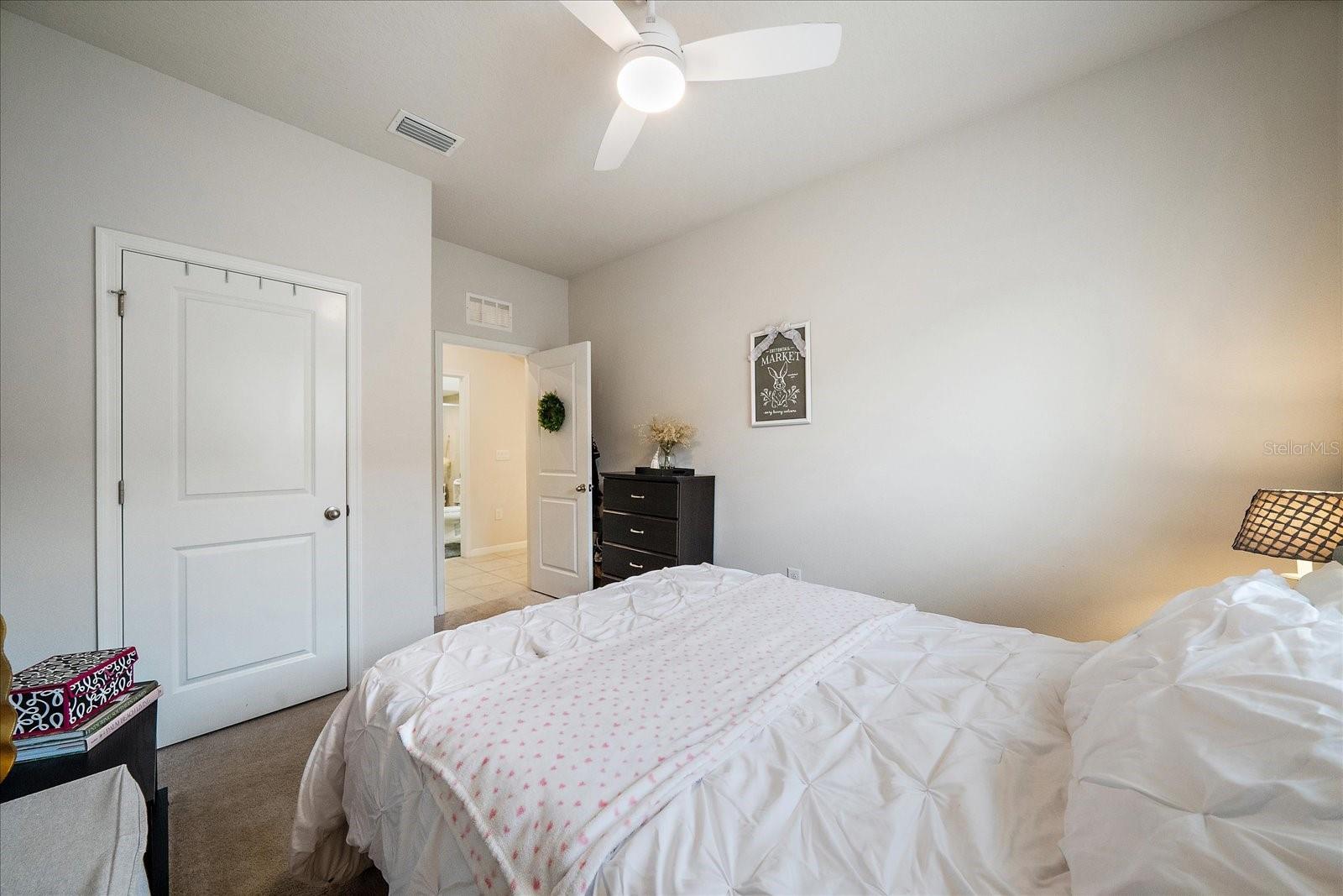 Image 16 of 39 For 5412 Peaceful Creek Cove