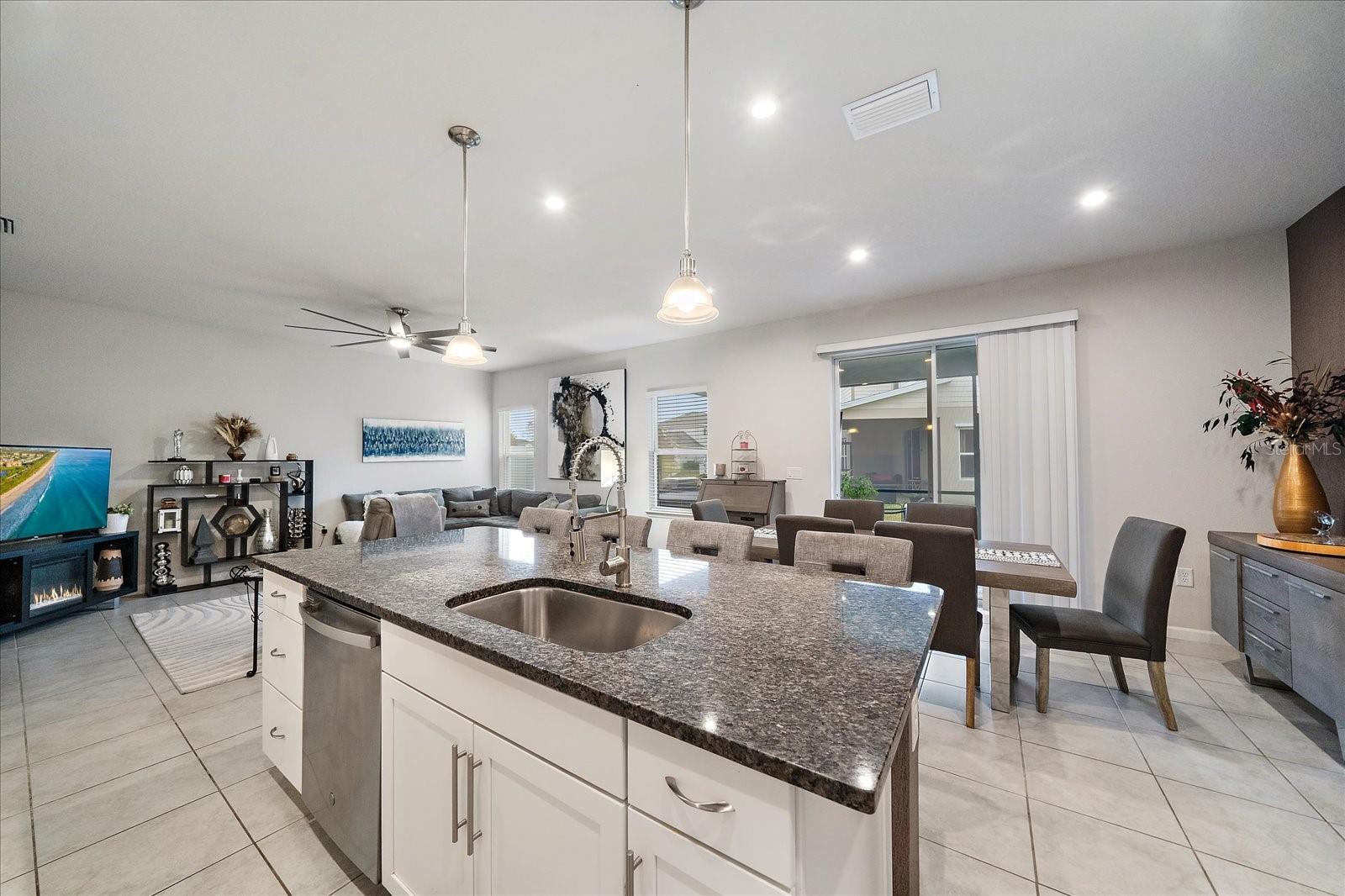 Image 7 of 39 For 5412 Peaceful Creek Cove