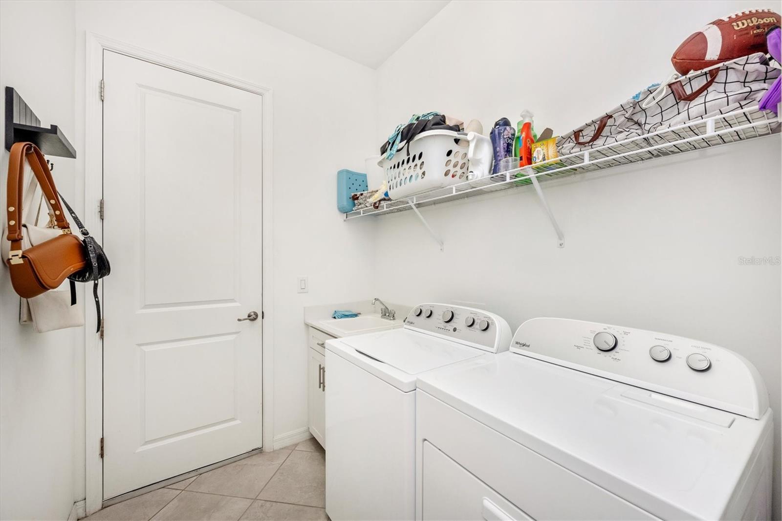 Image 28 of 97 For 17380 Jadestone Court