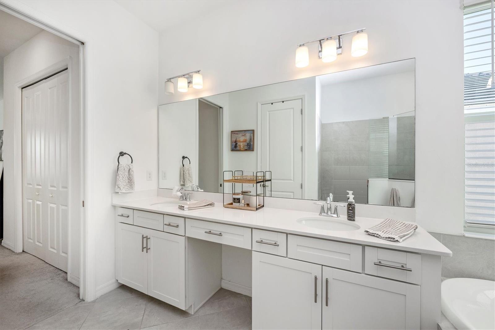 Image 33 of 97 For 17380 Jadestone Court