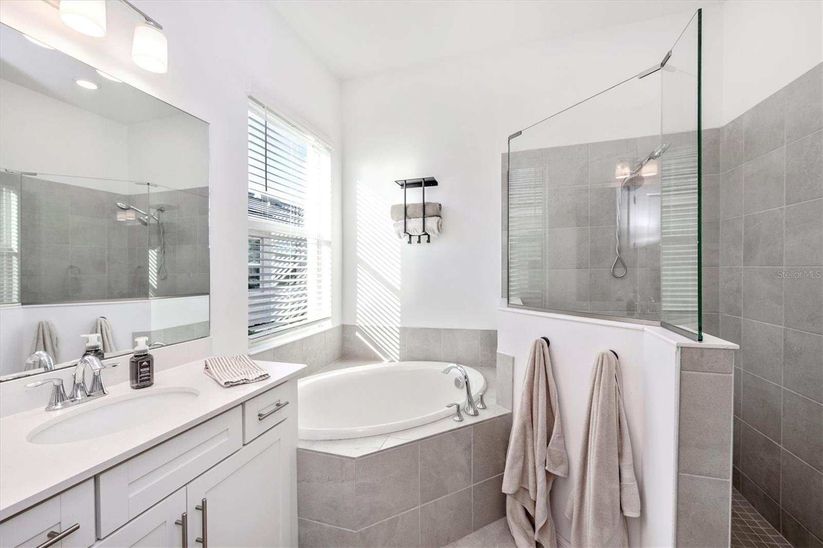 Image 35 of 97 For 17380 Jadestone Court