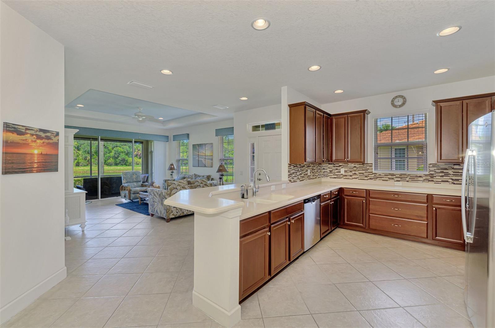 Image 18 of 90 For 371 Capulet Drive