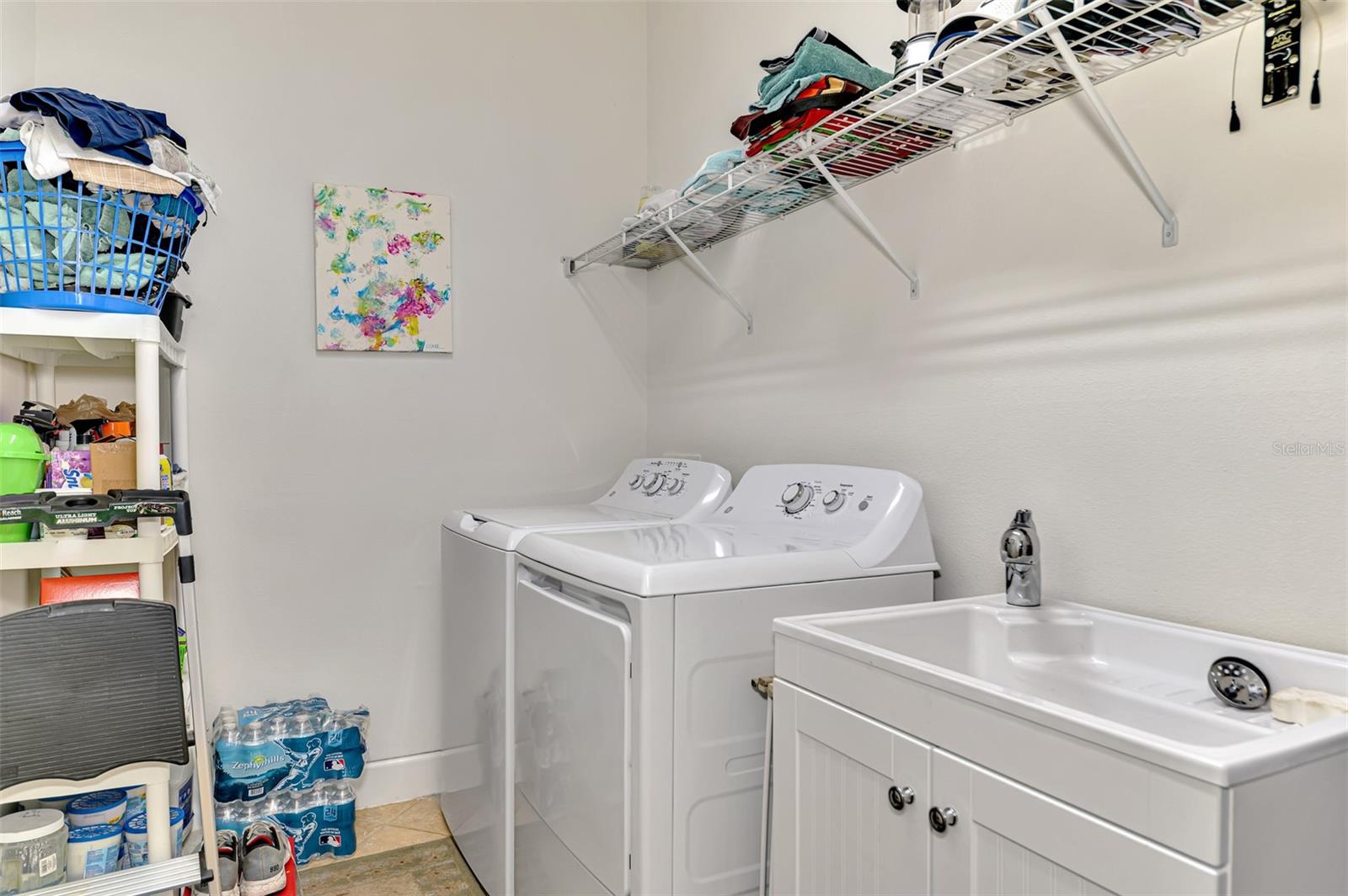 Image 39 of 90 For 371 Capulet Drive