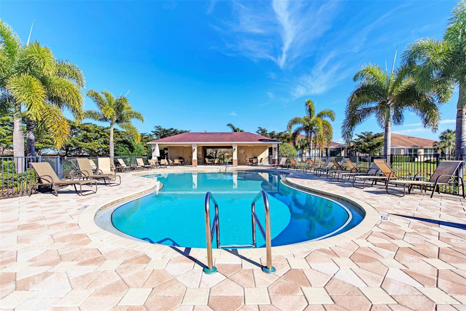 Image 51 of 90 For 371 Capulet Drive