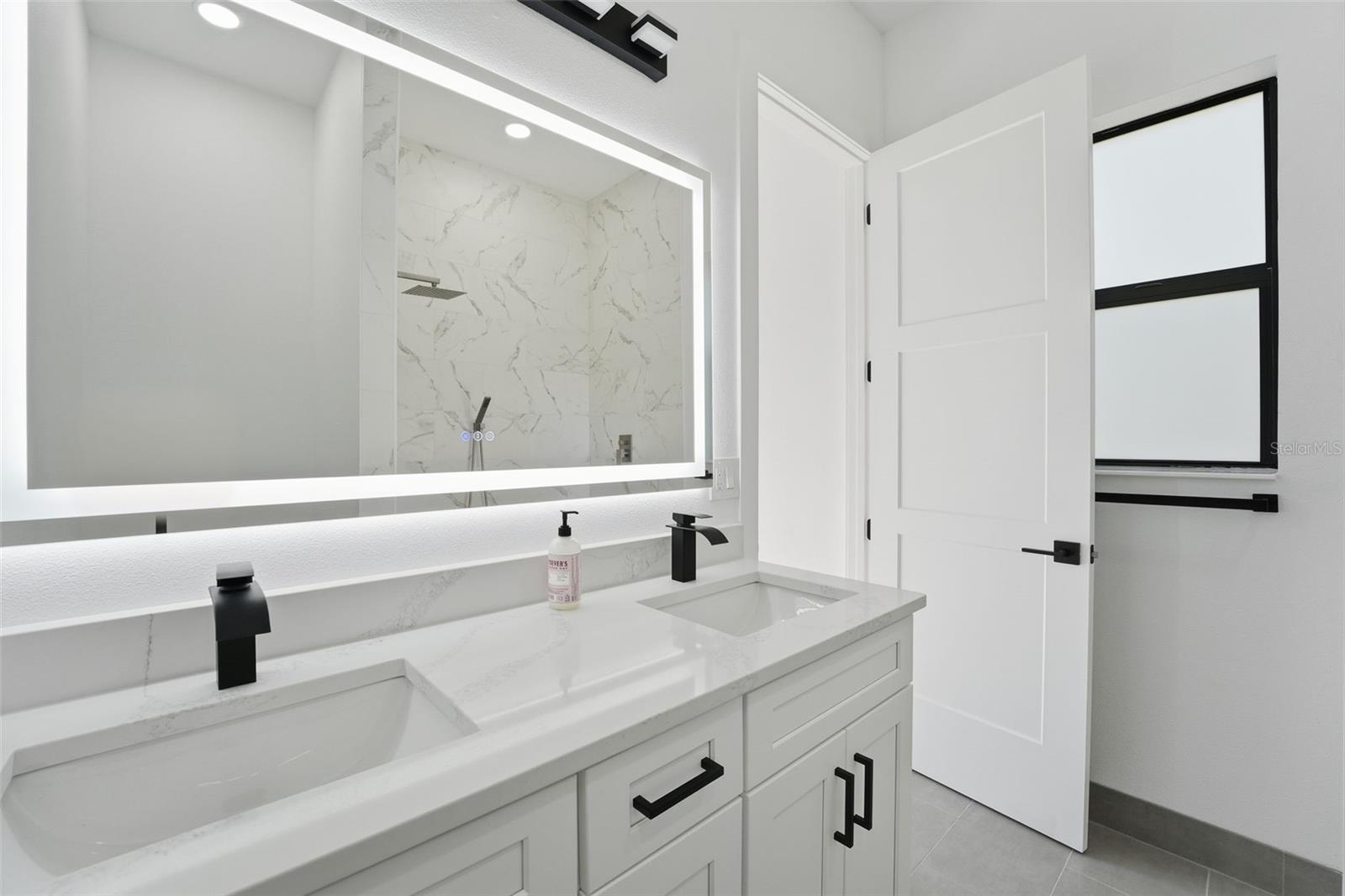 Image 29 of 46 For 12005 Carnival Avenue