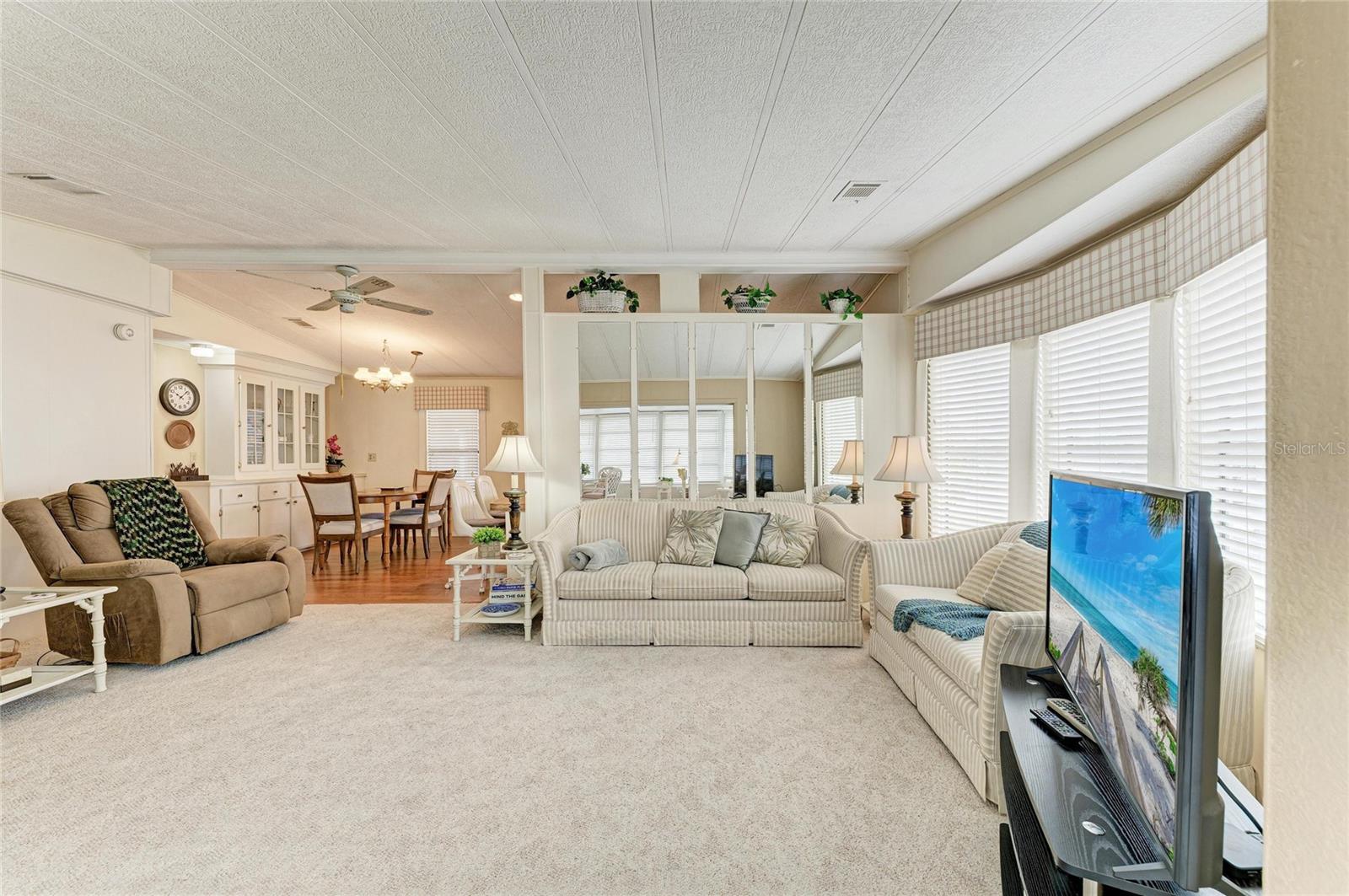 Image 17 of 73 For 35 Castle Drive