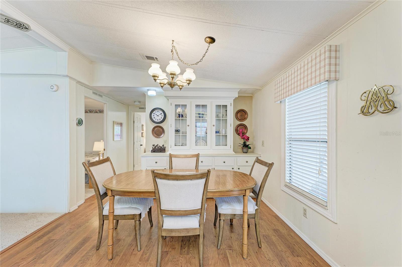 Image 22 of 73 For 35 Castle Drive