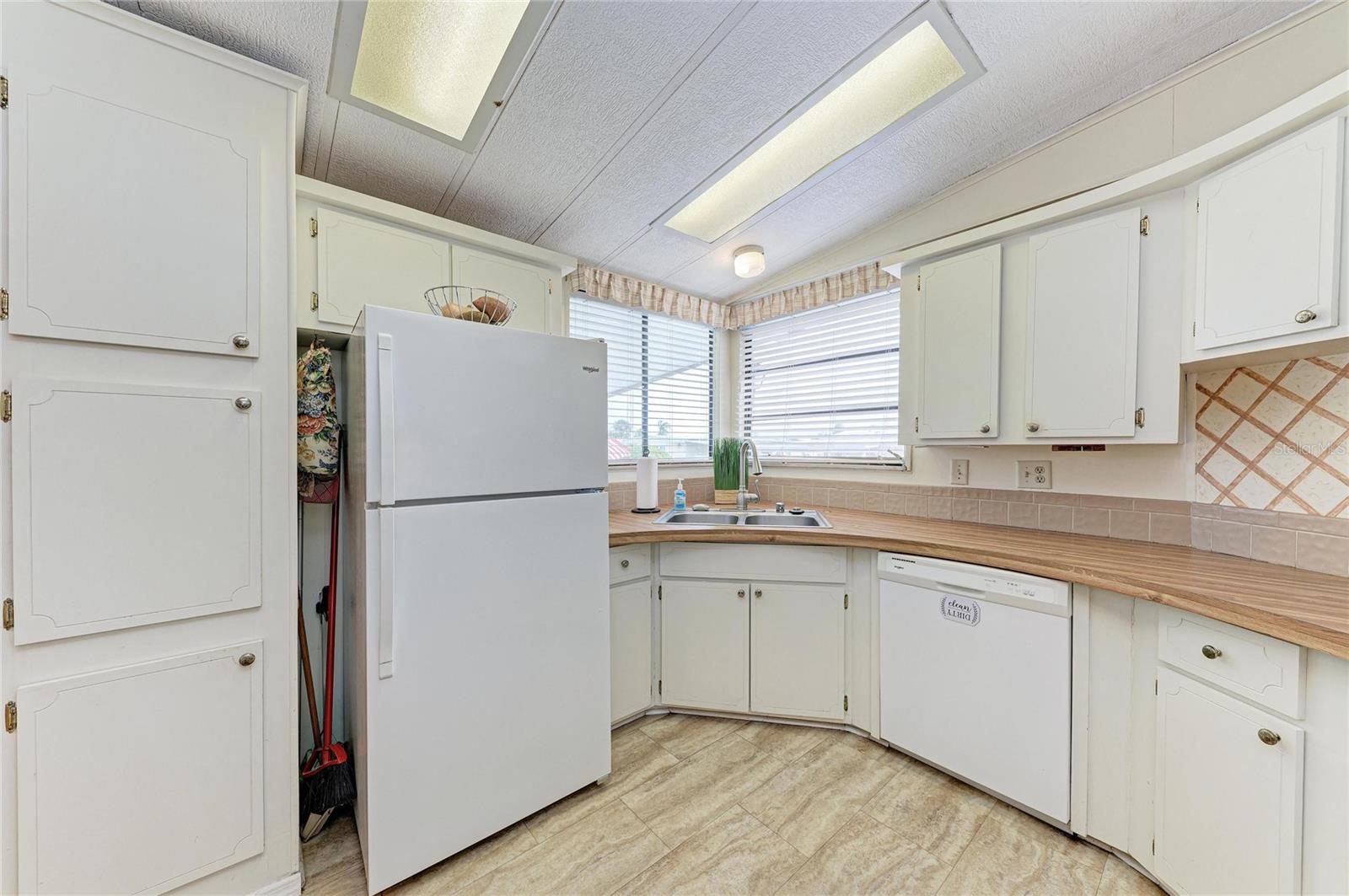 Image 29 of 73 For 35 Castle Drive