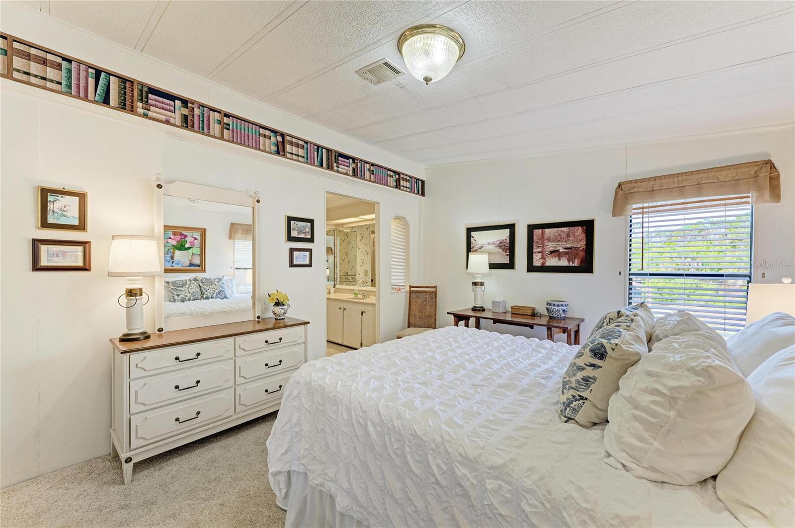 Image 32 of 73 For 35 Castle Drive