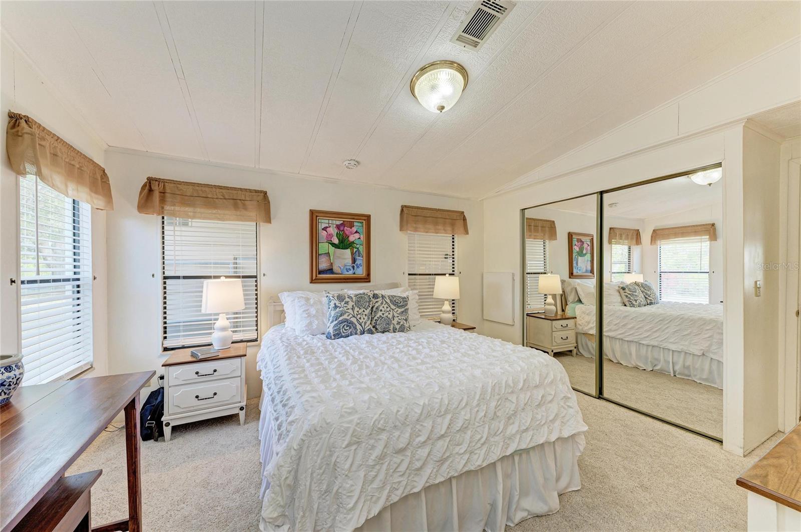 Image 34 of 73 For 35 Castle Drive