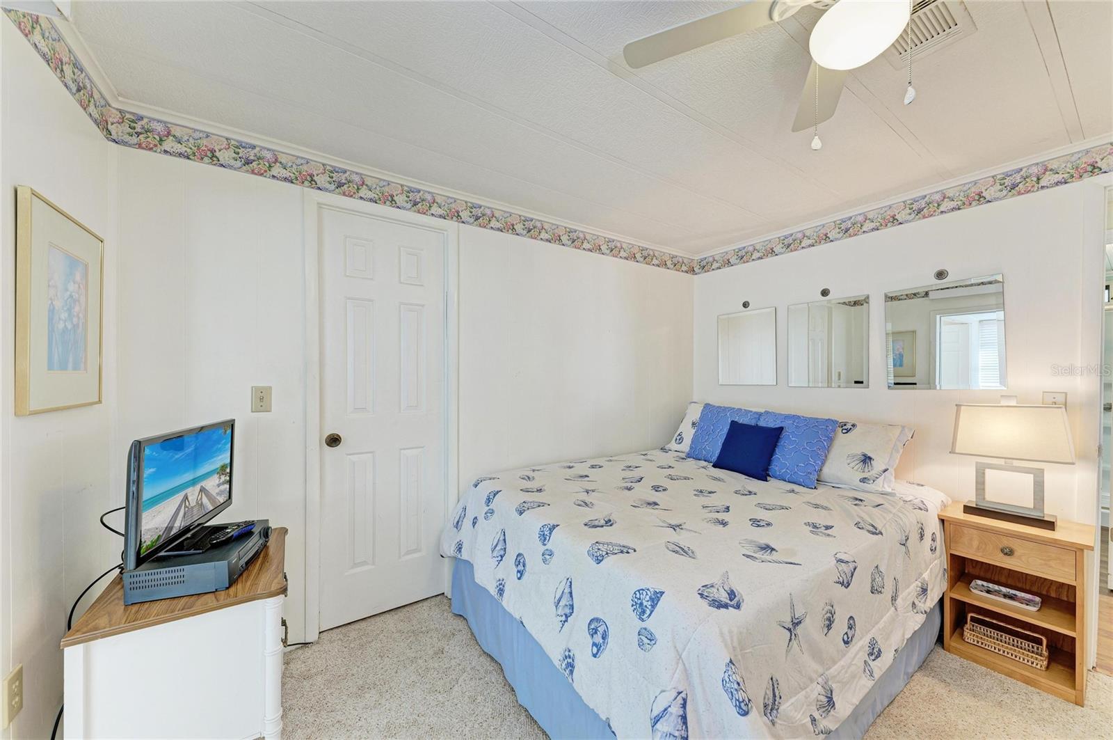 Image 41 of 73 For 35 Castle Drive