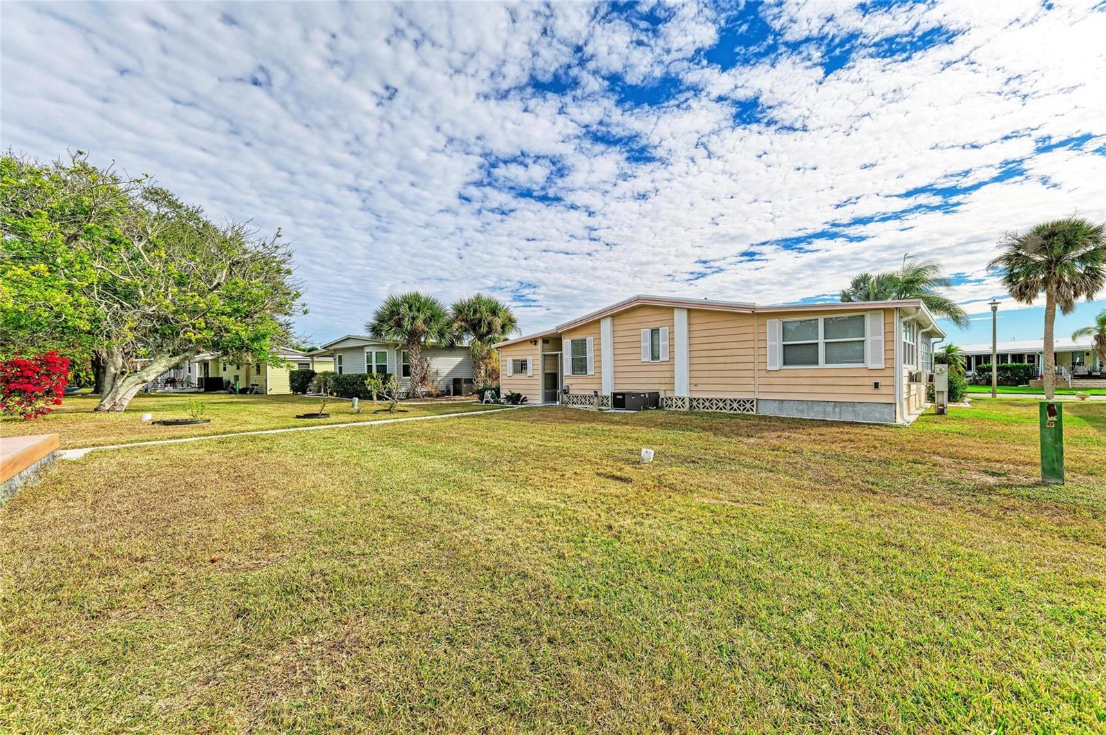 Image 50 of 73 For 35 Castle Drive