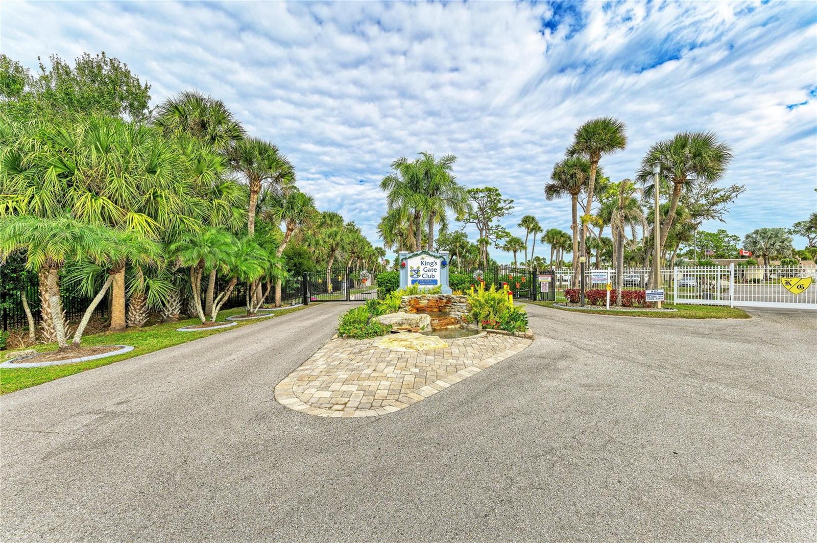 Image 53 of 73 For 35 Castle Drive