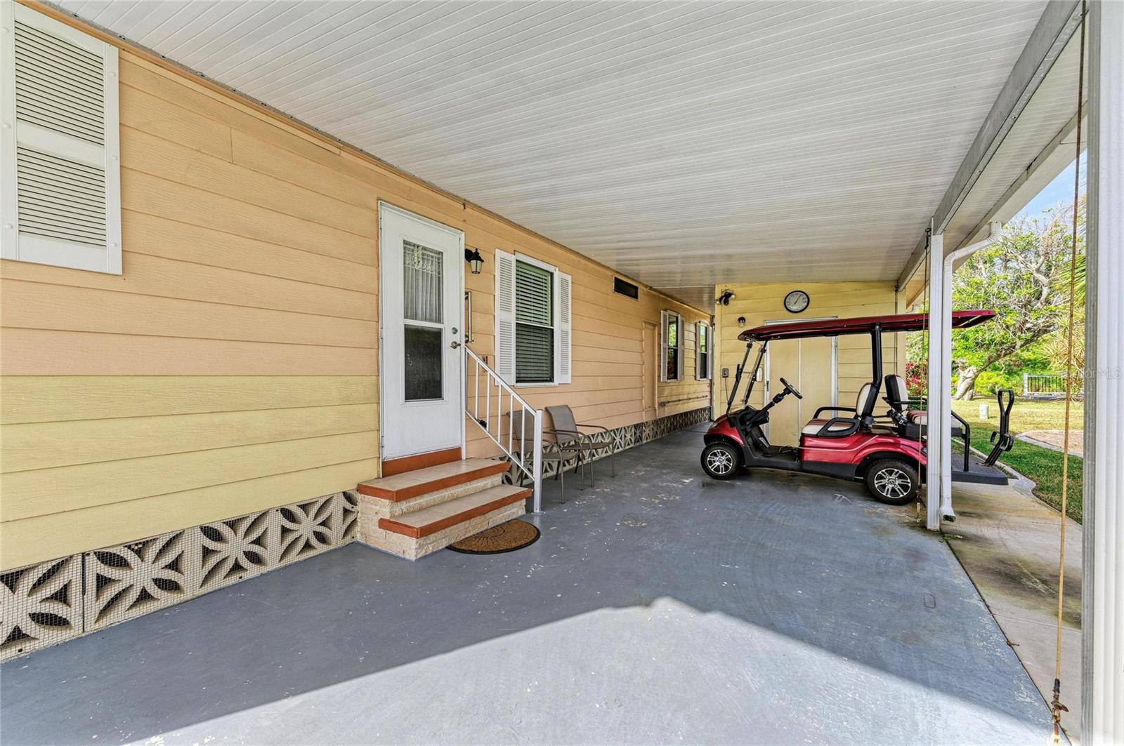 Image 7 of 73 For 35 Castle Drive