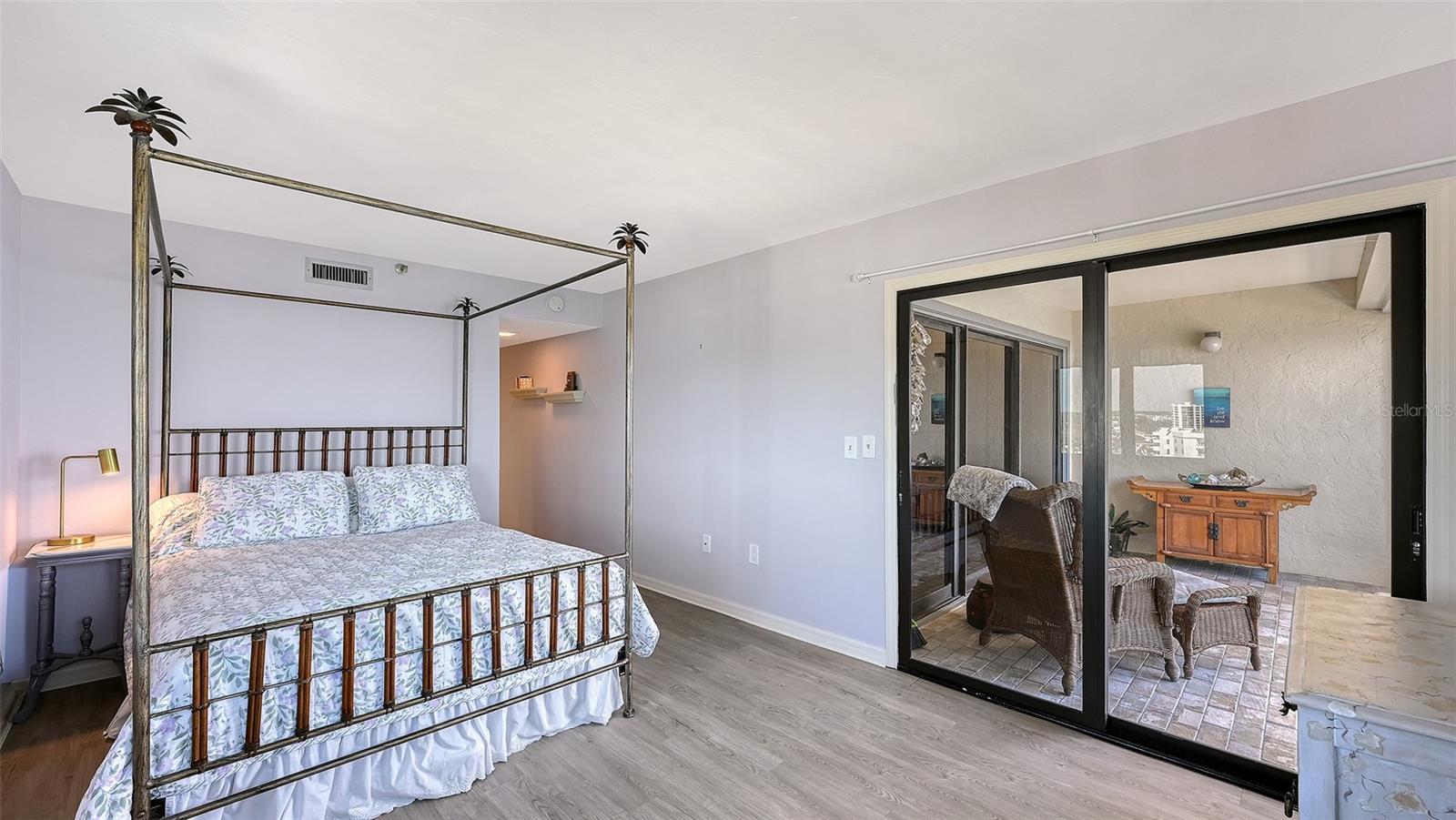 Image 19 of 39 For 700 Golden Beach Boulevard 938