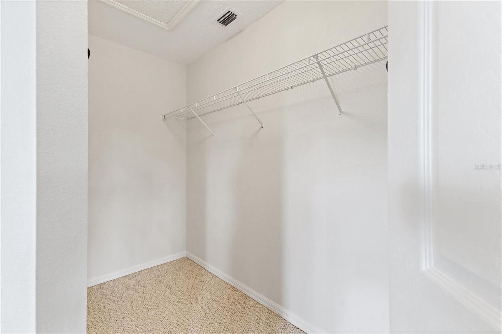 Image 19 of 58 For 803 Montrose Drive 201