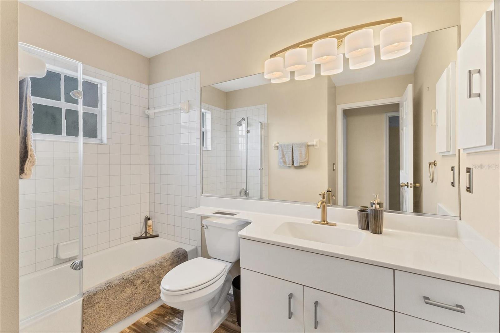 Image 24 of 58 For 803 Montrose Drive 201