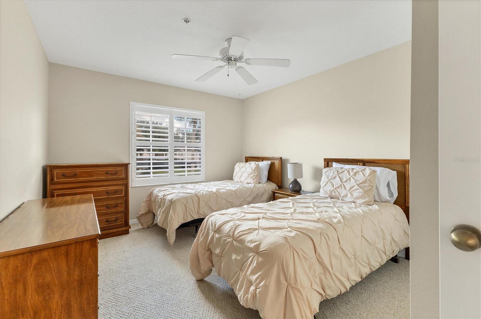 Image 25 of 58 For 803 Montrose Drive 201