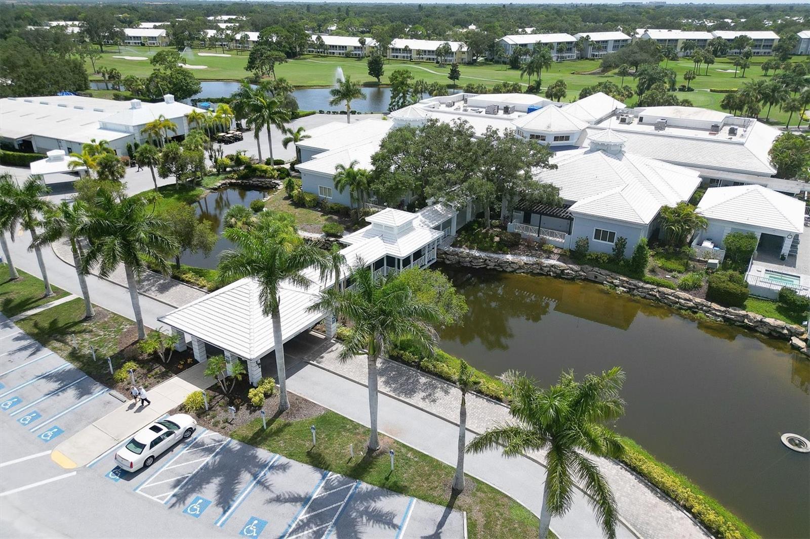 Image 47 of 58 For 803 Montrose Drive 201