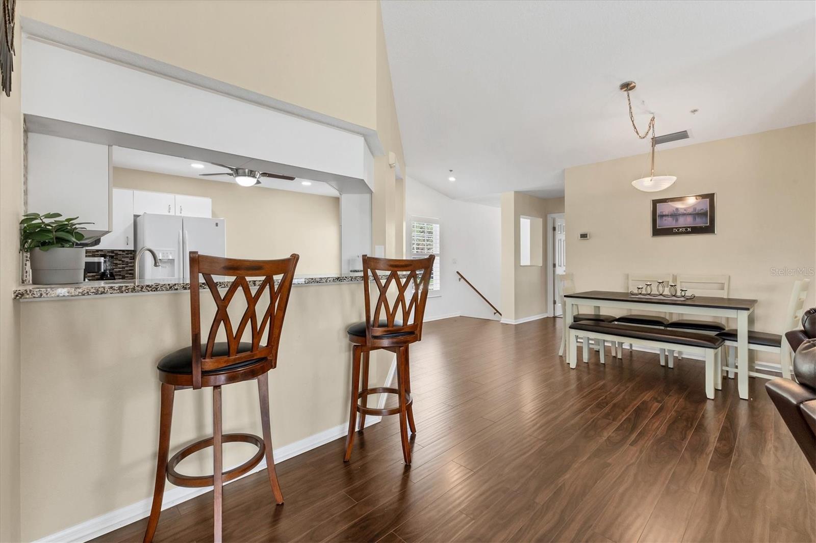 Image 7 of 58 For 803 Montrose Drive 201