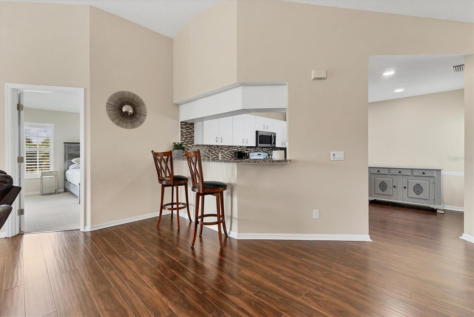 Image 8 of 58 For 803 Montrose Drive 201