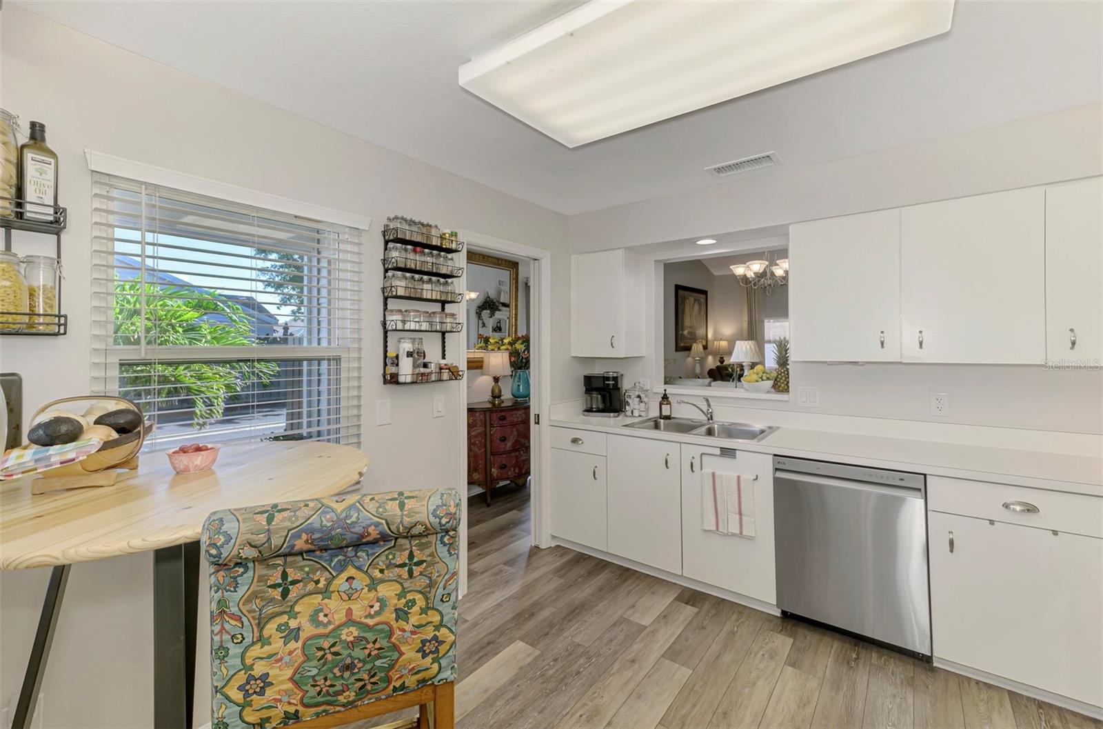 Image 17 of 65 For 710 Ironwood Drive 165