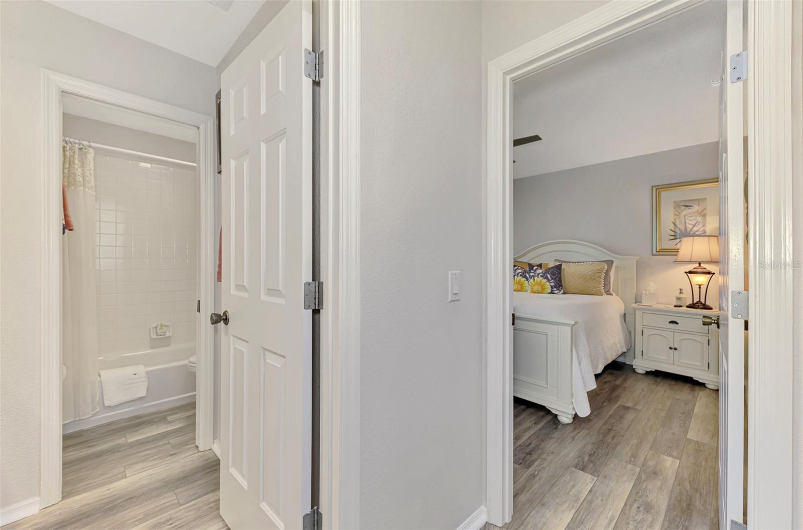 Image 31 of 65 For 710 Ironwood Drive 165