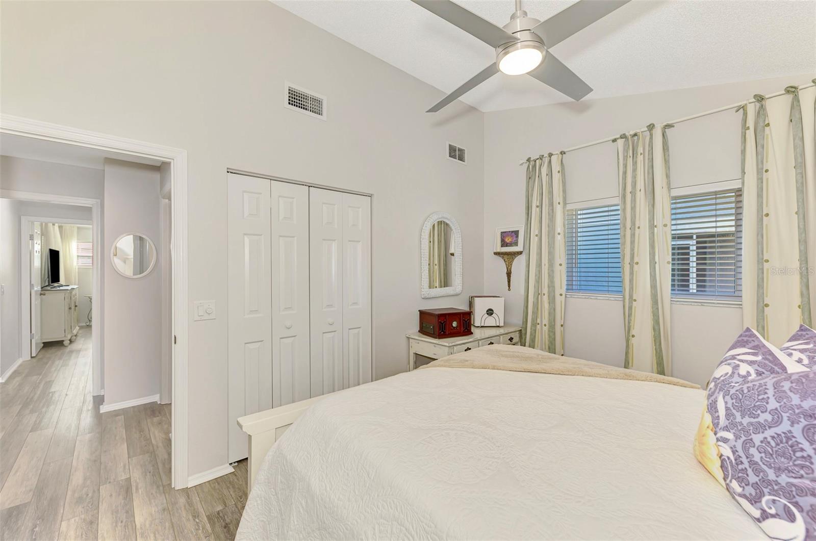 Image 35 of 65 For 710 Ironwood Drive 165