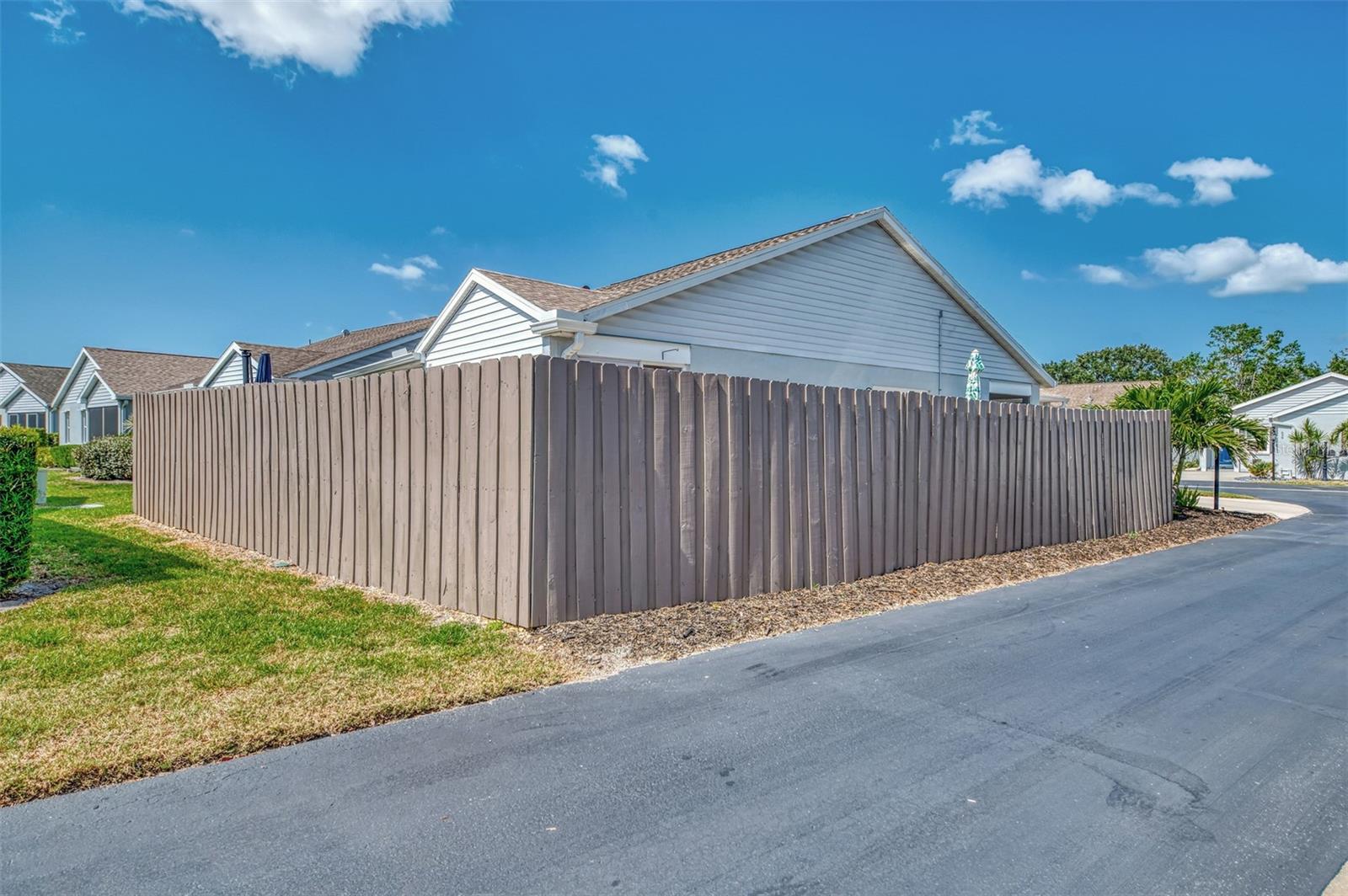 Image 43 of 65 For 710 Ironwood Drive 165