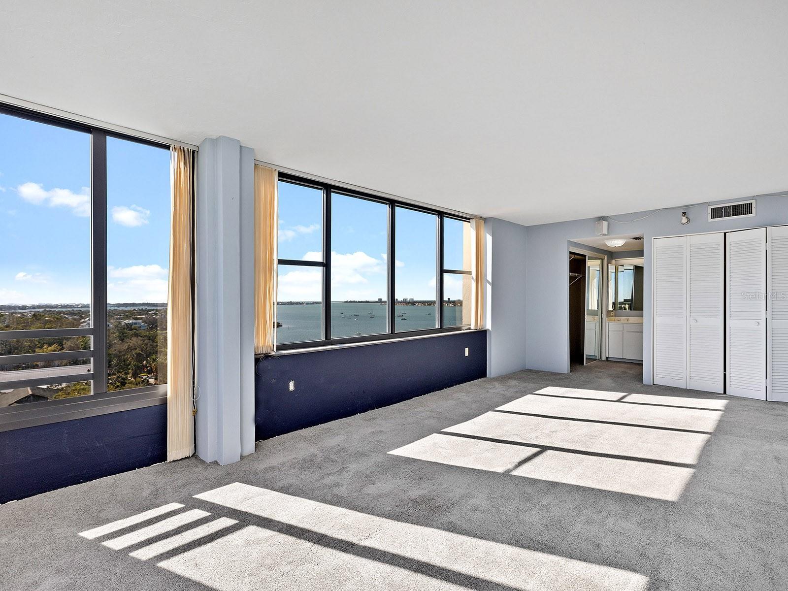 Image 14 of 23 For 770 Palm Avenue 1201