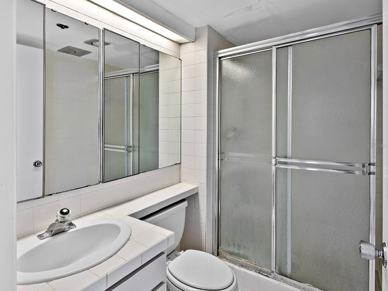 Image 17 of 23 For 770 Palm Avenue 1201